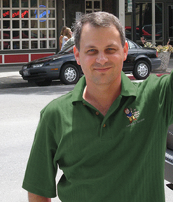 Steve the real MBS guy wearing green shirt